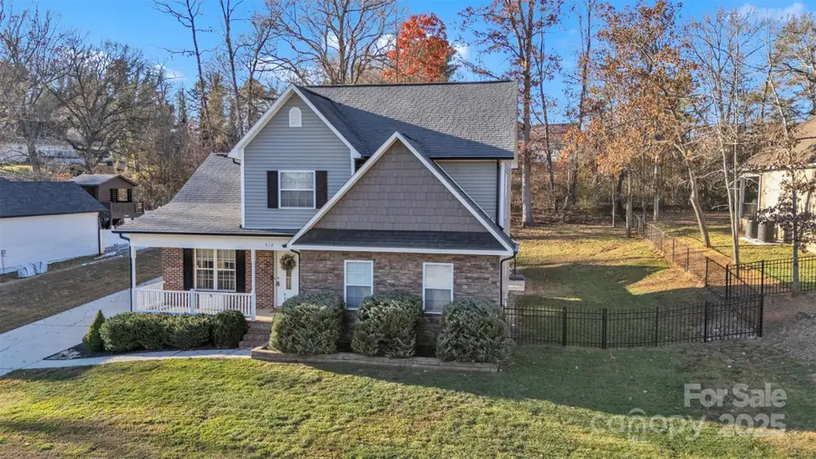 312 Oak Knoll, Hildebran, NC 28637 - Image #2