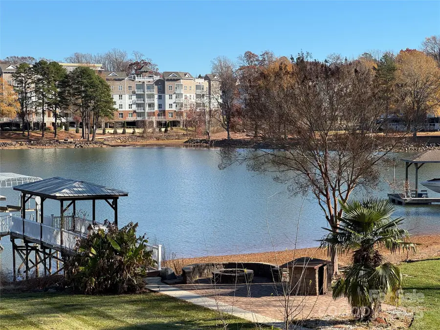 318 Queens Cove Road, Mooresville, NC 28117 - Image #3