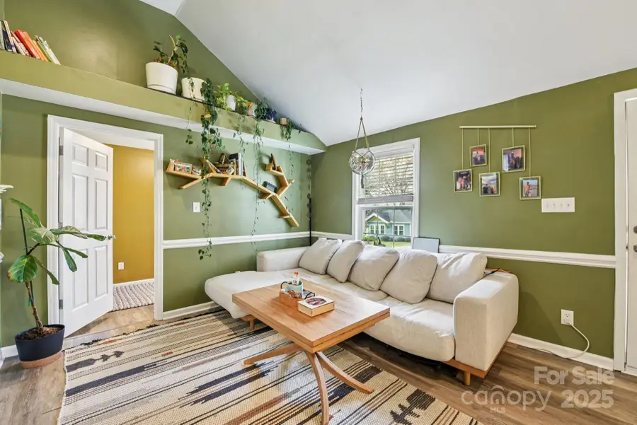 162 N Smallwood Place, Charlotte, NC 28216 - Image #2