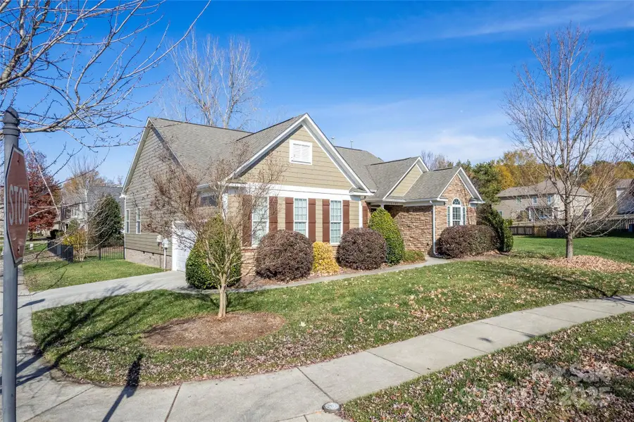 16103 Grassy Creek Drive, Huntersville, NC 28078 - Image #2
