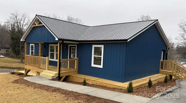 236 Wilson Street Nw, Lenoir, NC 28645