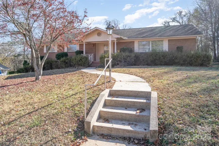 138 Arlington Avenue Se, Concord, NC 28025 - Image #2