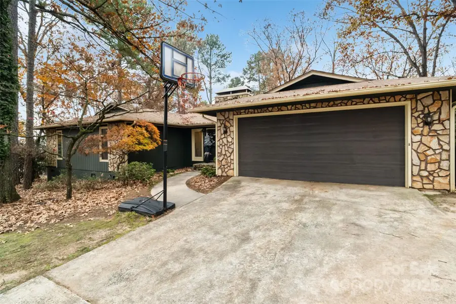 16144 Tana Tea Circle, Fort Mill, SC 29708 - Image #2