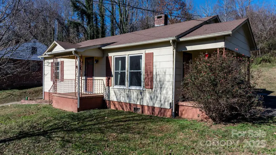 1606 Poplar Street Nw, Lenoir, NC 28645 - Image #3