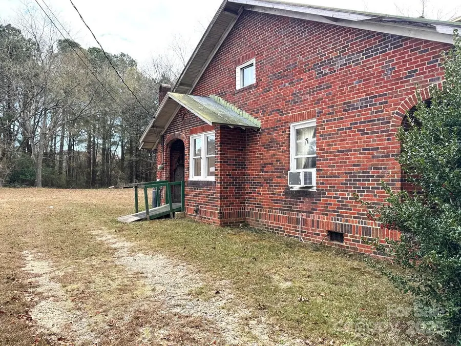 109 S 2nd Street, Lilesville, NC 28091 - Image #2