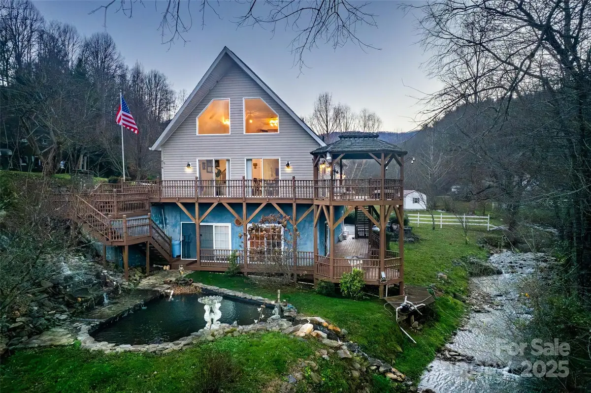 814 Barkers Creek Road, Whittier, NC 28789 - Image #1