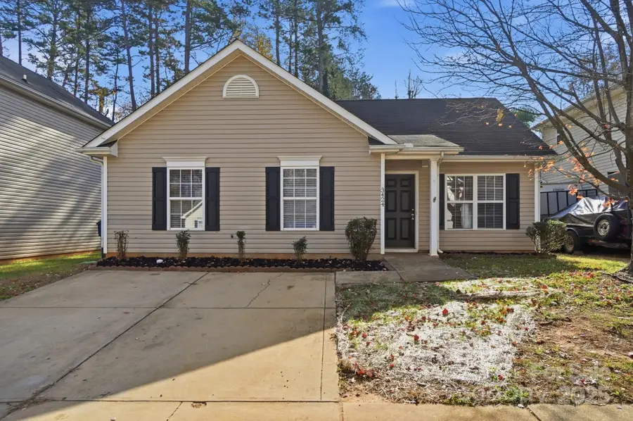 3424 Kelsey Emma Court, Charlotte, NC 28269 - Image #2