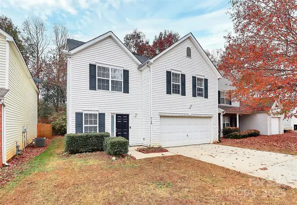 3128 Reid Brook Lane, Charlotte, NC 28208
