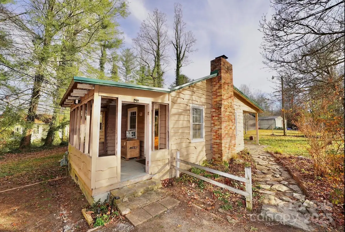 320 Dove Haven Lane, Hendersonville, NC 28791 - Image #1