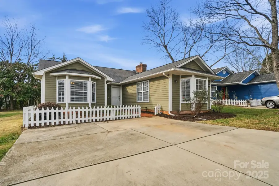 2909 Misty Plum Court, Fort Mill, SC 29715 - Image #2