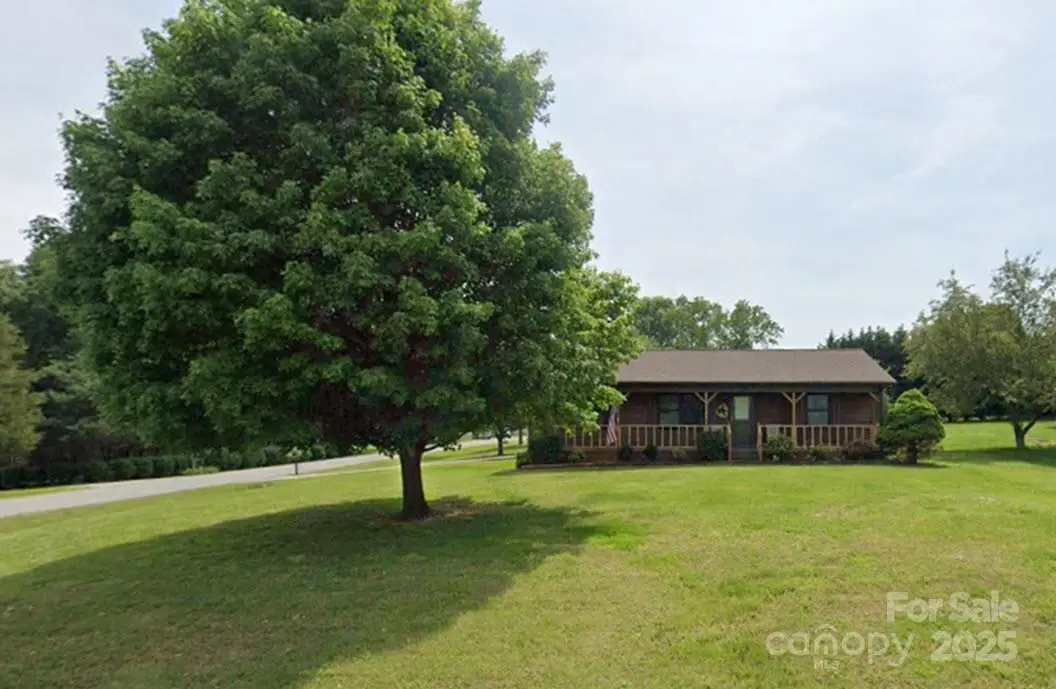 106 Belleview Drive Ne, Conover, NC 28613 - Image #1