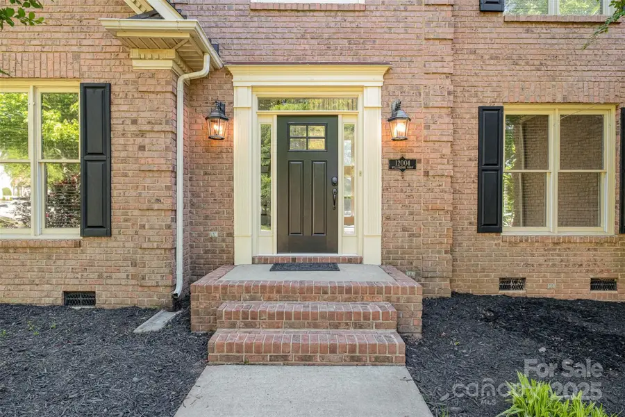 12004 Willingdon Road, Huntersville, NC 28078 - Image #3