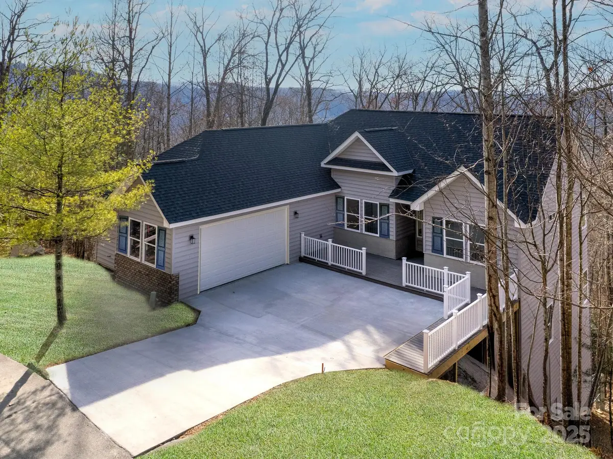 296 Carriage Summitt Way, Hendersonville, NC 28791 - Image #1