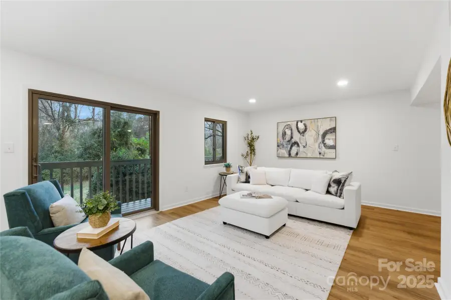 3655 Maple Glenn Lane, Charlotte, NC 28226 - Image #2