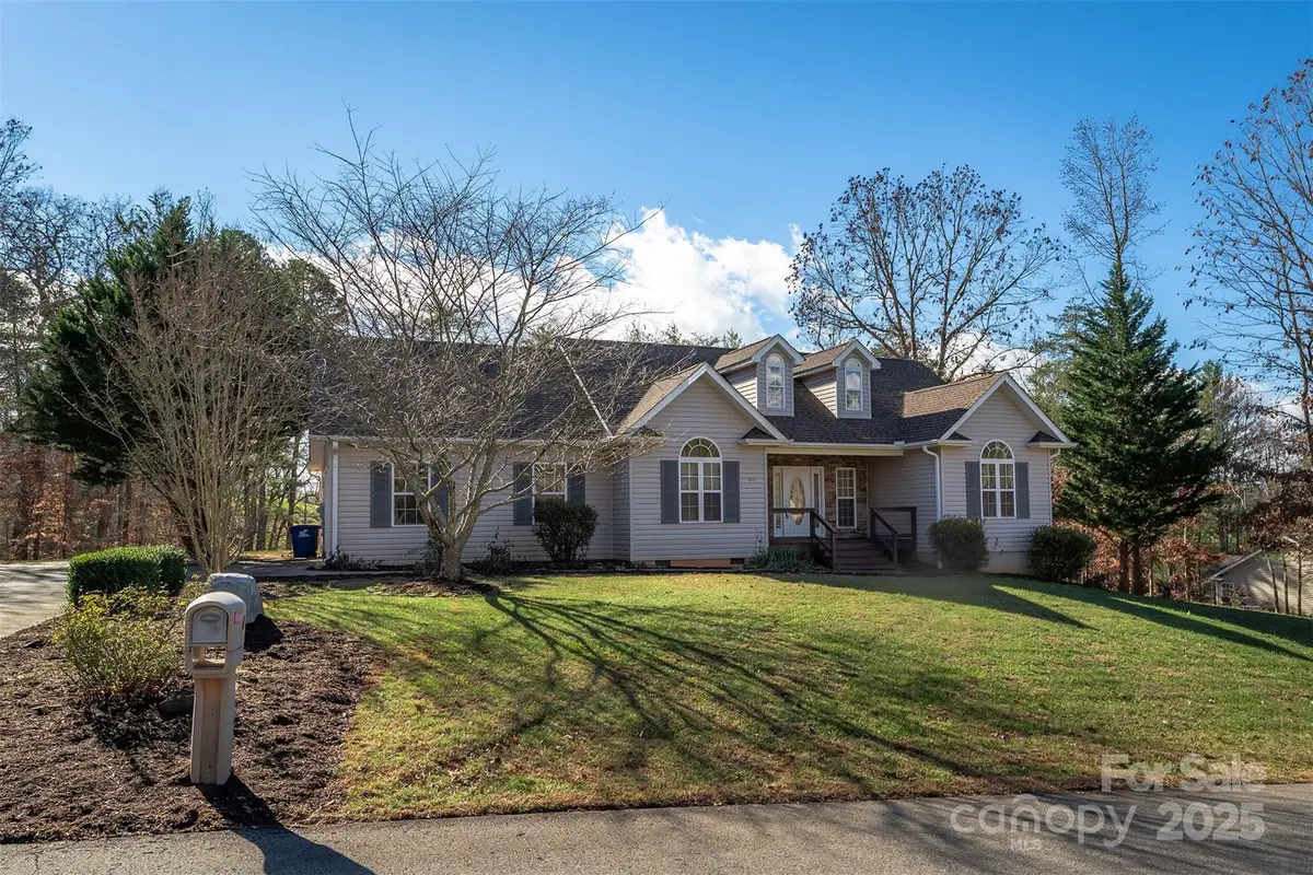 61 Locust Meadow Lane, Weaverville, NC 28787 - Image #1