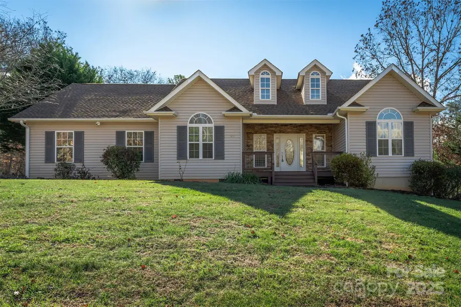 61 Locust Meadow Lane, Weaverville, NC 28787 - Image #2