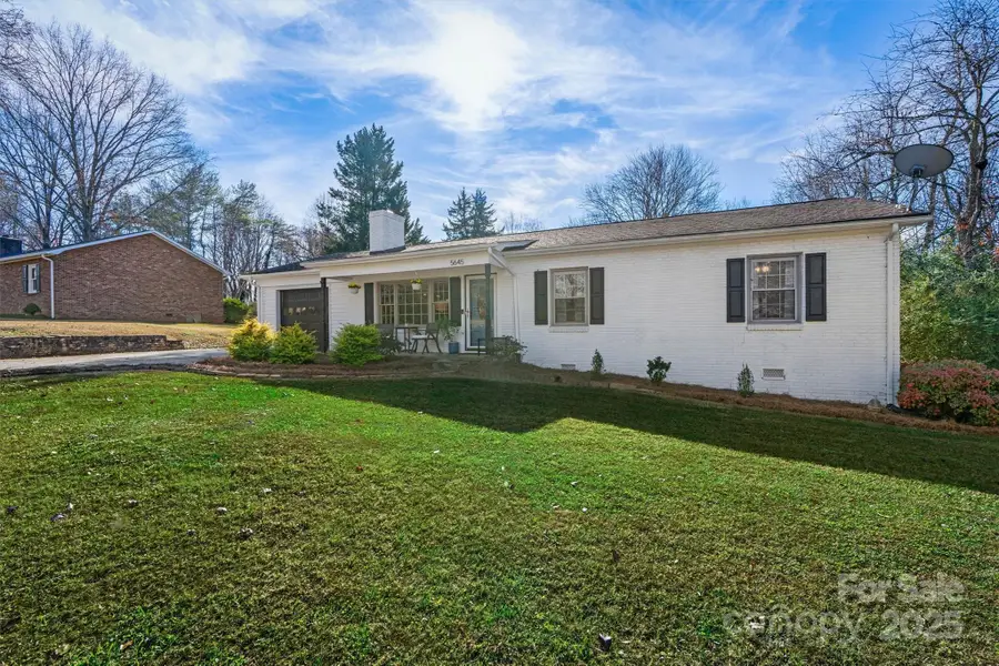 5645 Sandhurst Road, Hickory, NC 28602 - Image #2