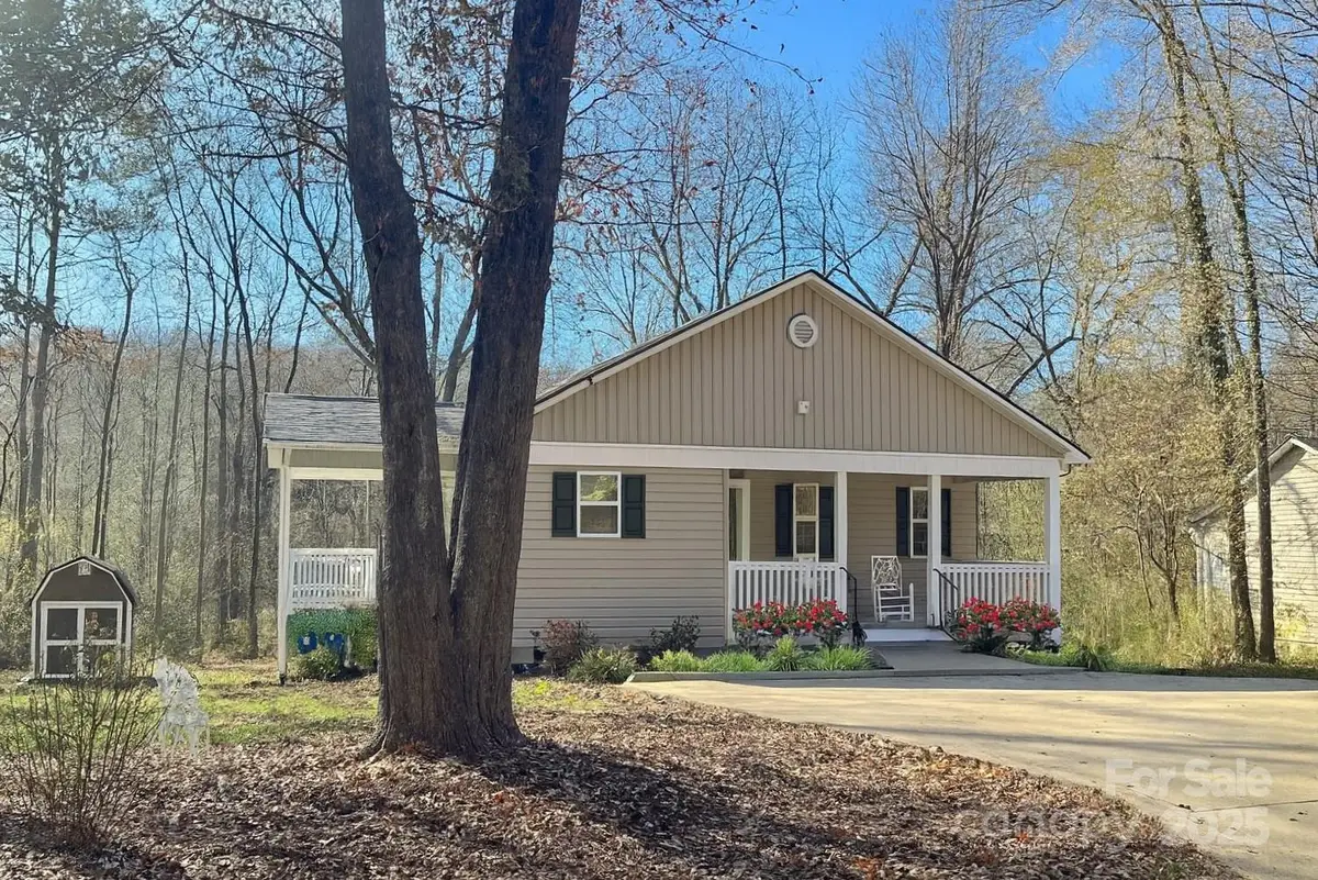 125 Woodland Circle, Rutherfordton, NC 28139 - Image #1