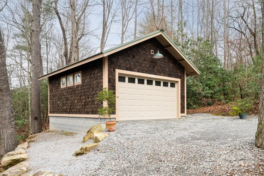 457 Hearthstone Way, Horse Shoe, NC 28742 - Image #3