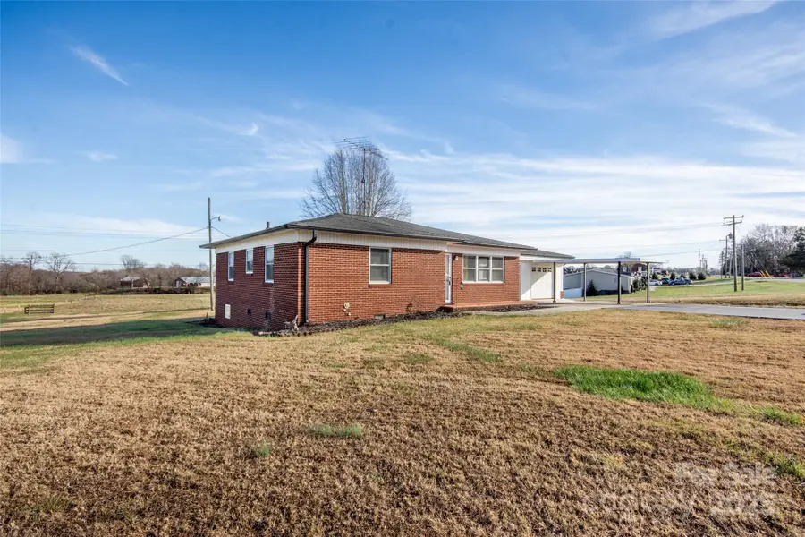 1690 Midway Road, Stony Point, NC 28678 - Image #2