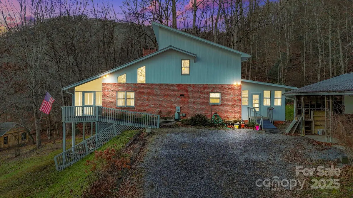 487 Julia Lane, Maggie Valley, NC 28751 - Image #1