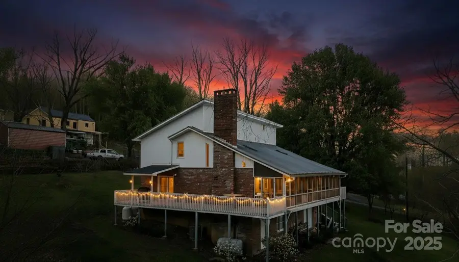 487 Julia Lane, Maggie Valley, NC 28751 - Image #2