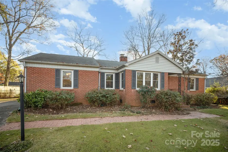 119 W Close Street, Fort Mill, SC 29715 - Image #2
