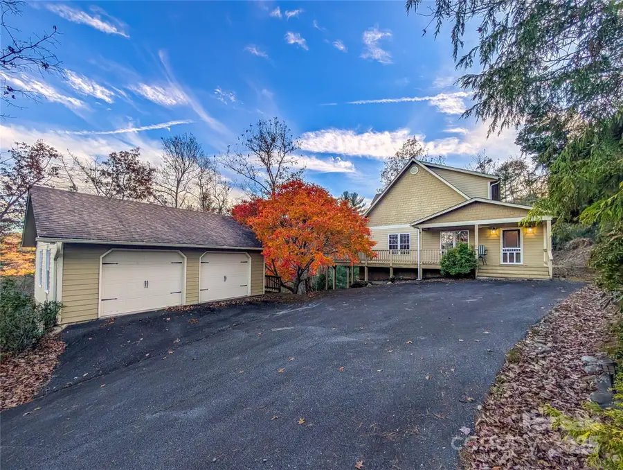 355 Rosewood Lane, Burnsville, NC 28714 - Image #2