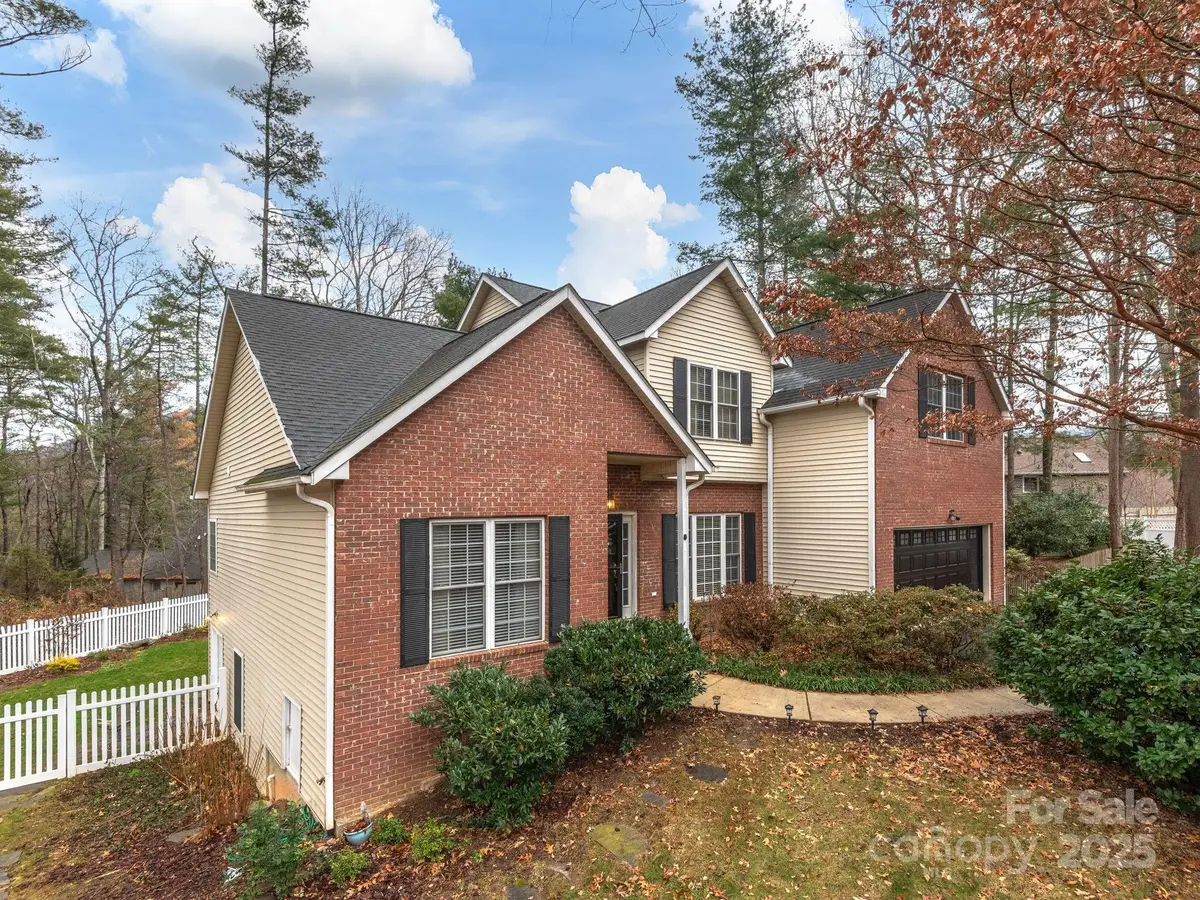 34 Wyntree Drive, Asheville, NC 28803 - Image #1