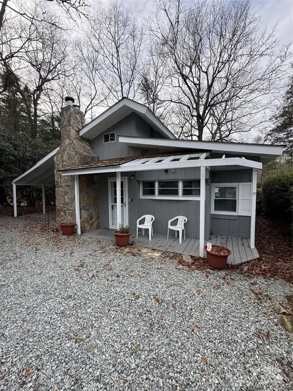 103 Teaberry Lane, Newland, NC 28657