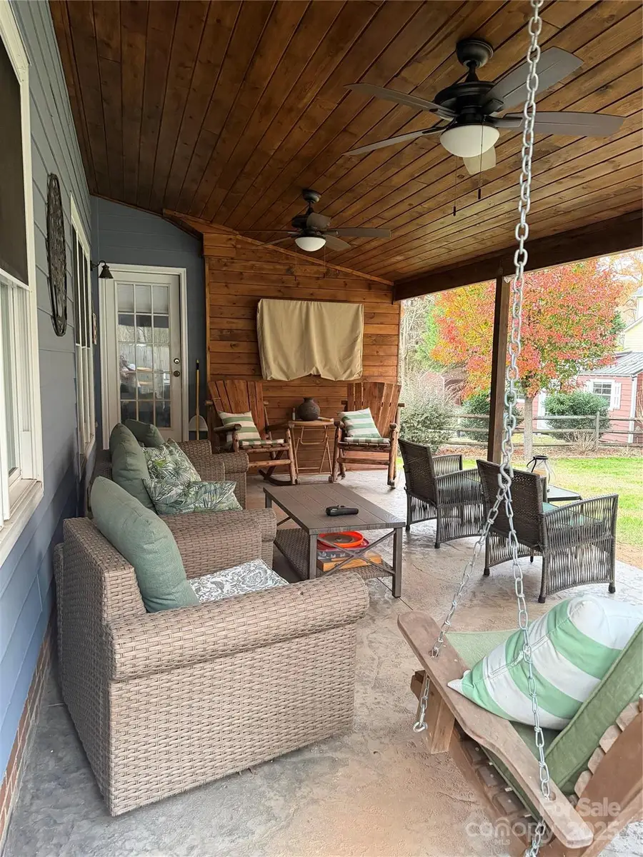 11001 Gladewater Drive, Matthews, NC 28105 - Image #2