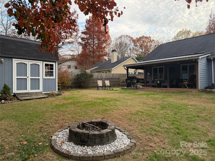 11001 Gladewater Drive, Matthews, NC 28105 - Image #3