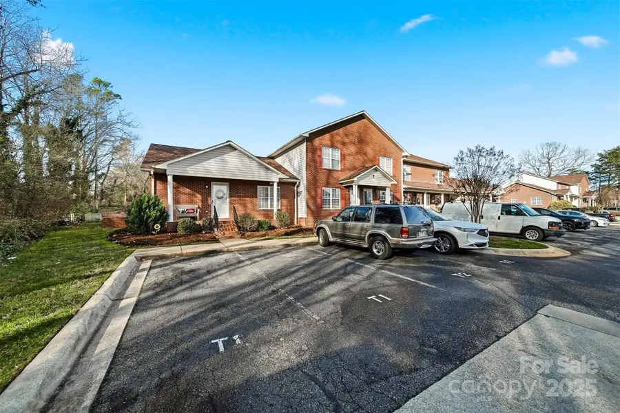 102 Brandywine Drive Ne #T1, Conover, NC 28613 - Image #2