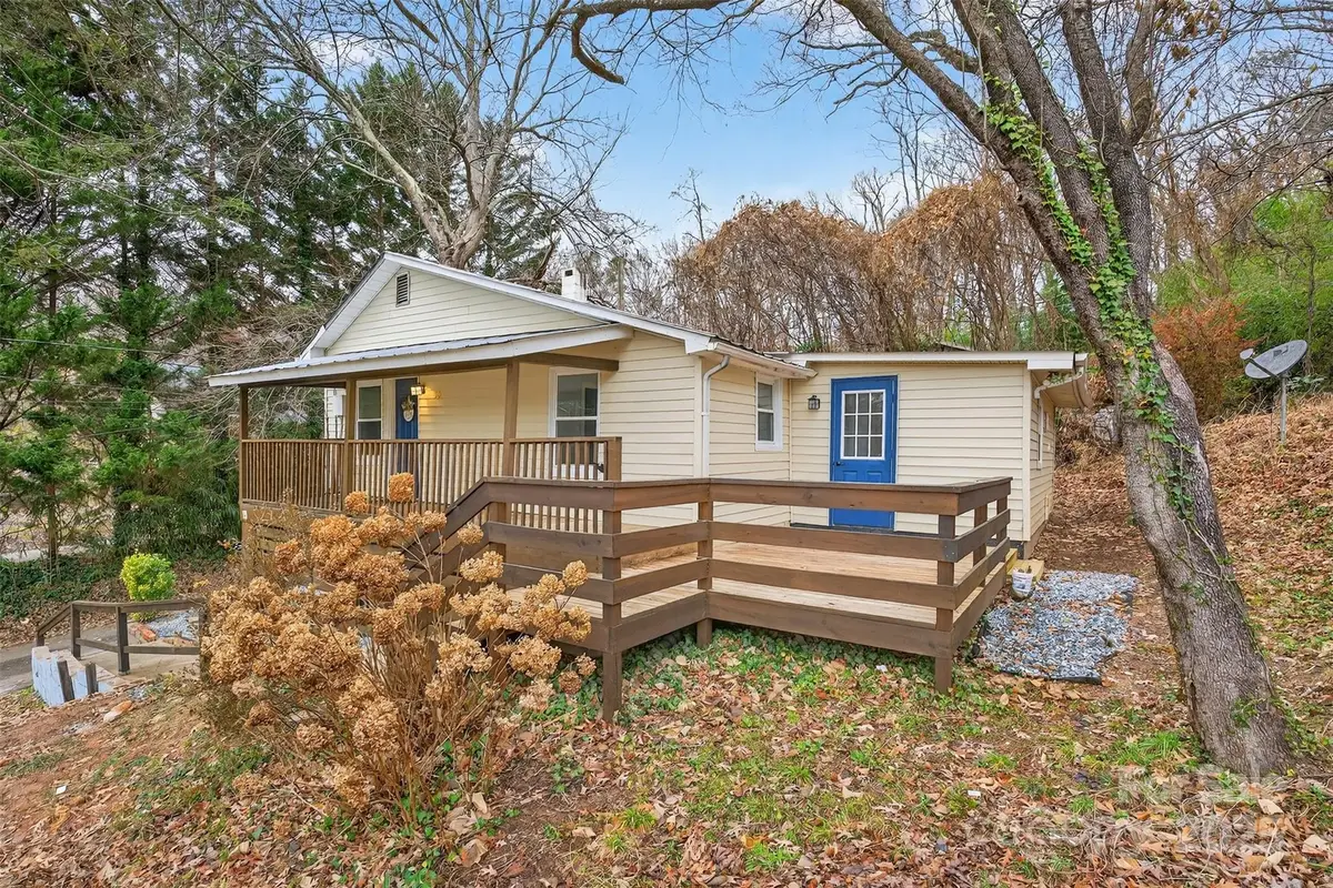 30 Porter Street, Tryon, NC 28782 - Image #1