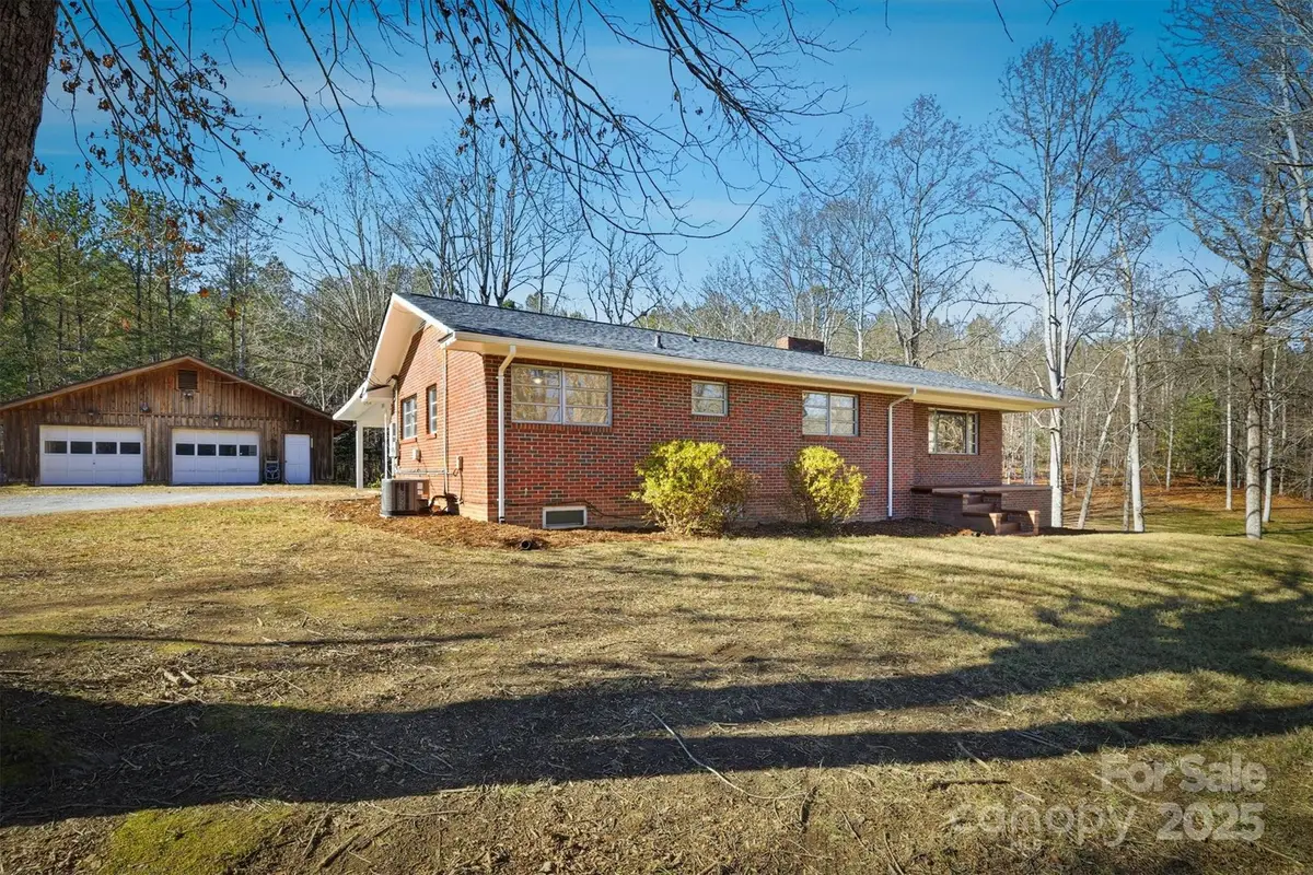 2705 W Us 70 Highway, Morganton, NC 28655 - Image #1
