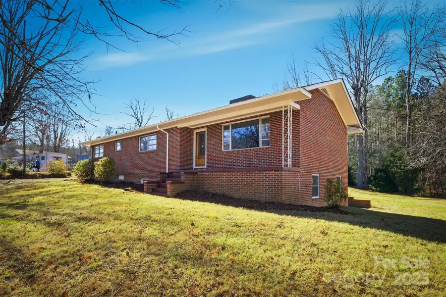 2705 W Us 70 Highway, Morganton, NC 28655 - Image #3