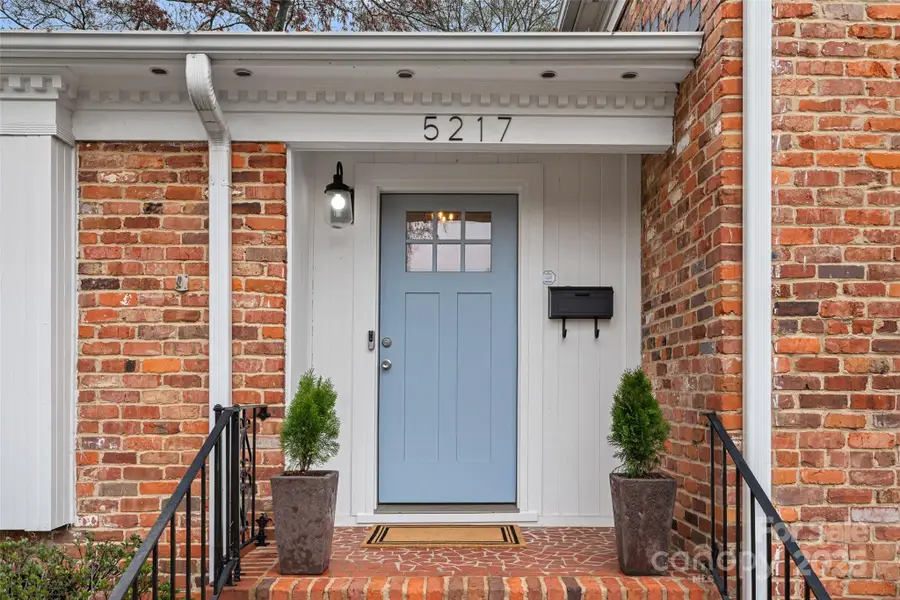 5217 Glenham Drive, Charlotte, NC 28210 - Image #2