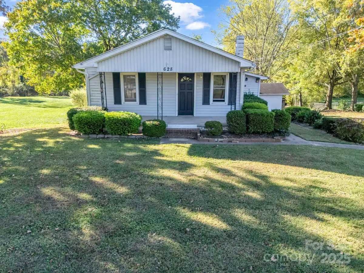 628 New Hope Road, Flat Rock, NC 28731 - #1