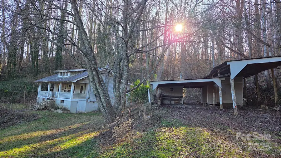 39 Henry Road, Sylva, NC 28779 - Image #2