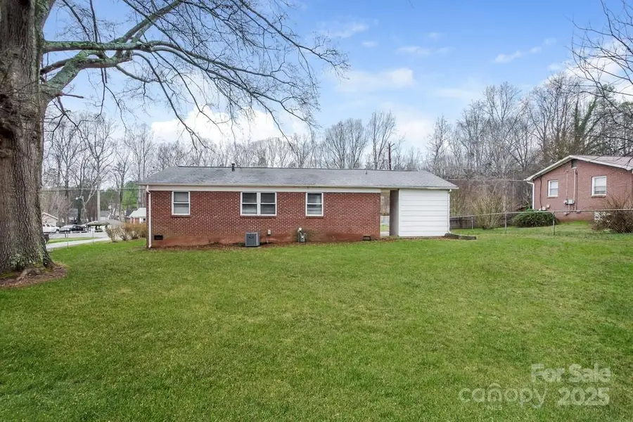 2635 Skyland Drive, Gastonia, NC 28052 - Image #2