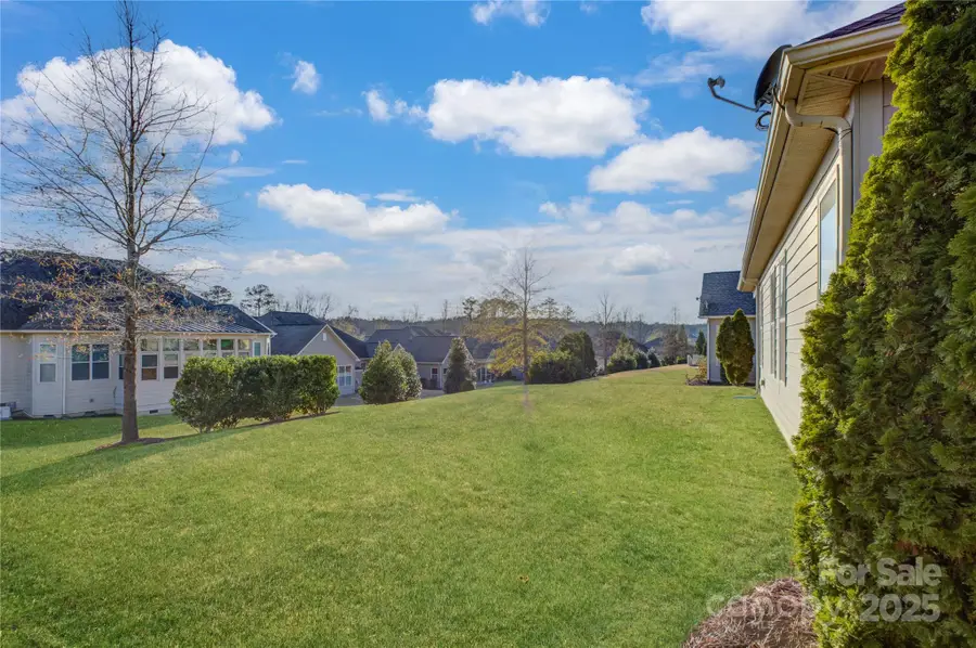 15511 Lake Ridge Road, Charlotte, NC 28278 - Image #3