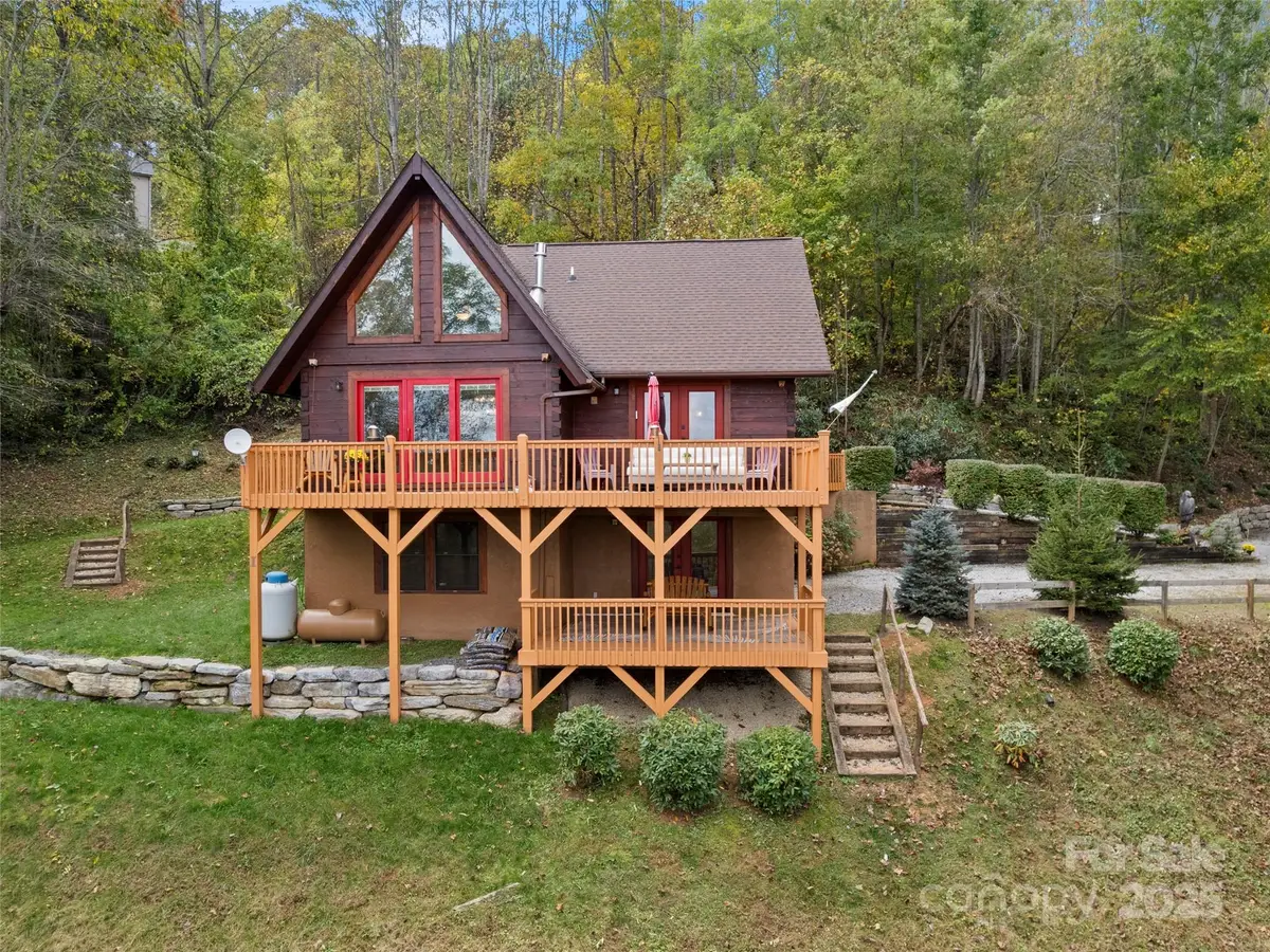 67 Calhoun Ridge Drive, Waynesville, NC 28786 - Image #1