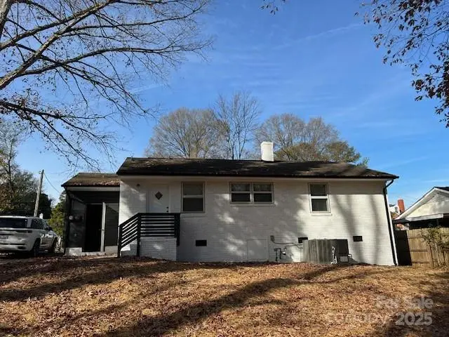 915 Crestmere Street, Charlotte, NC 28208 - Image #2