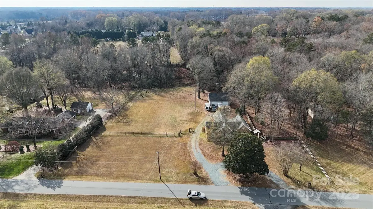7523 Mcwhirter Road, Mint Hill, NC 28227 - Image #1