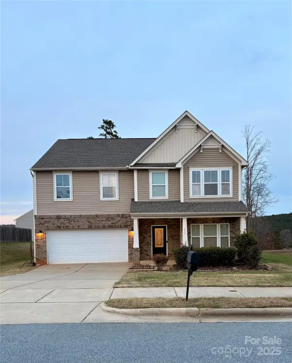 111 Trick Ski Lane, Statesville, NC 28677