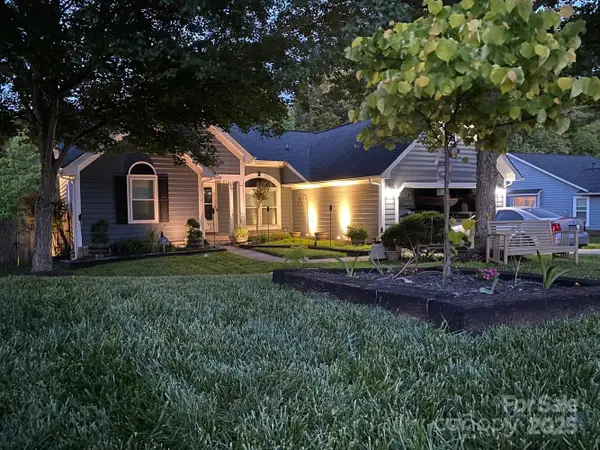 10209 Ashley Farm Drive, Matthews, NC 28105