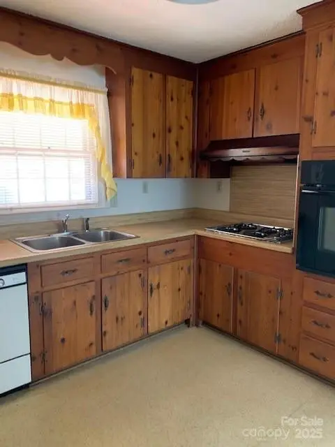 4630 Kipling Drive, Charlotte, NC 28212 - Image #2