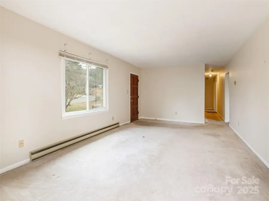 21 W Chapel Road, Asheville, NC 28803 - Image #3