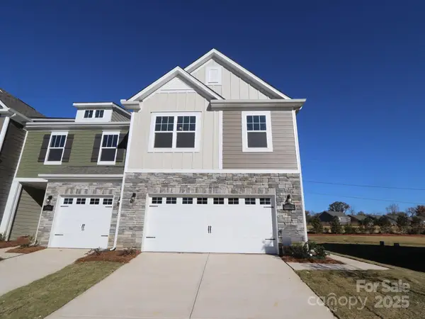 1014 Overbrook Place, Wingate, NC 28174