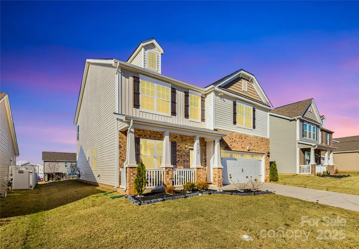 9142 Mackinaw Drive, Gastonia, NC 28056 - Image #1